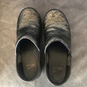Dansko Black w/ Silver Swirls Slip On Nurse Comfort Shoes Clogs Size 39 8.5